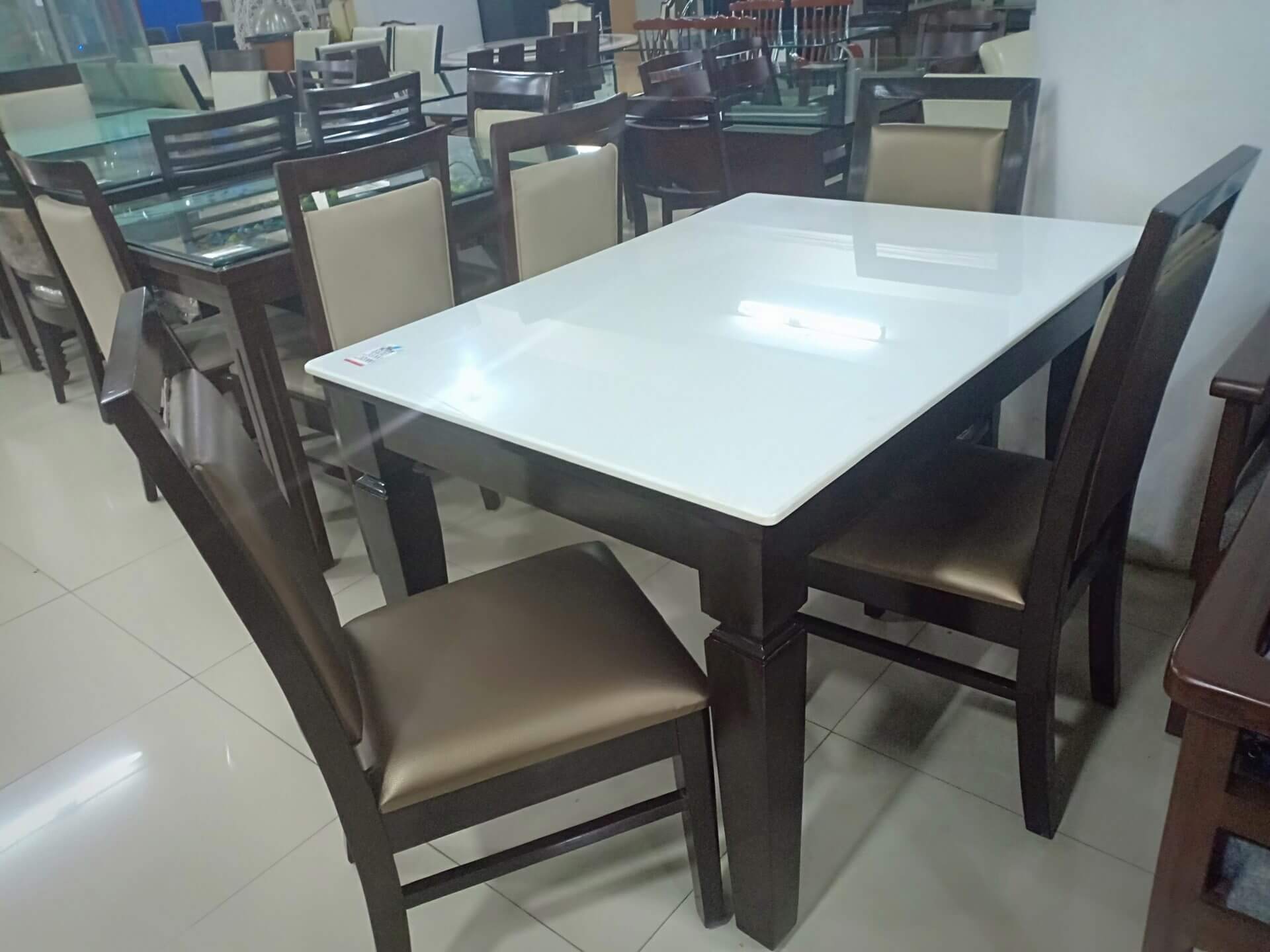 HILTON – DINING TABLE, product view 1