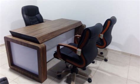 Bravo – Office Table, product view 1